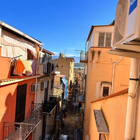Casa Di Sylwia 泰尔米尼伊梅雷塞