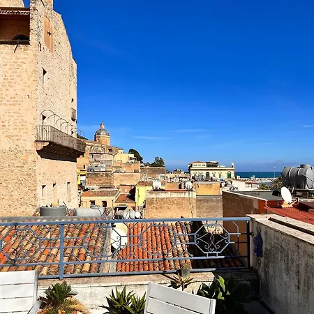 Casa Di Sylwia * 泰尔米尼伊梅雷塞
